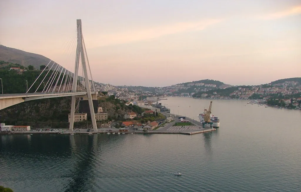 Approaching Dubrovnik by road with a view of Gruž harbour and the city entrance