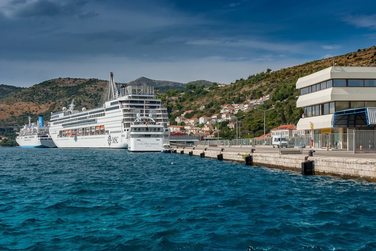 dubrovnik-croatia-ferry-port-in-gruz-cruise-ship Cruise ships docked at Gruž ferry port in Dubrovnik Croatia