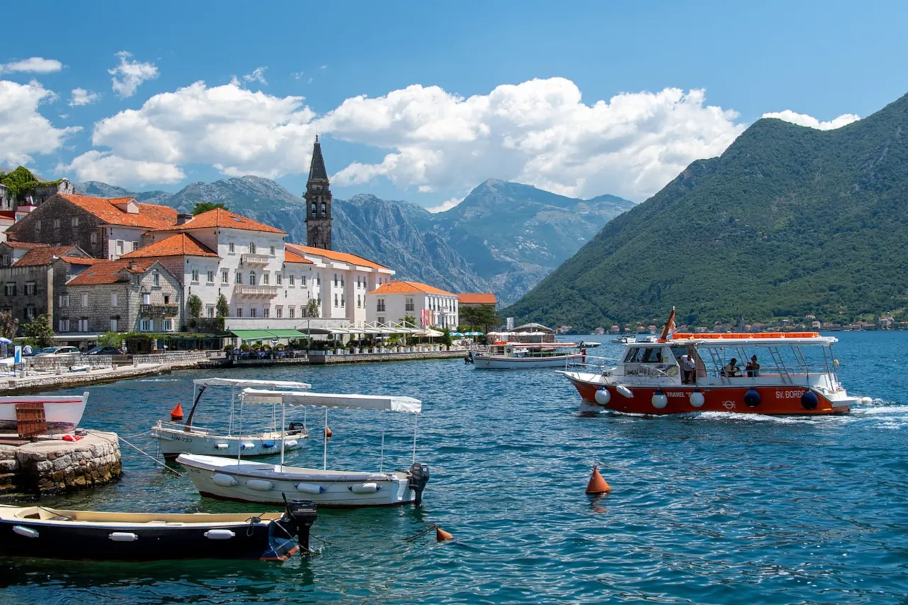 perast-kotor-bay-montenegro-coastal-town Perast near Kotor in Montenegro, coastal town and boat connections from Dubrovnik