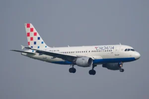 Croatia Airlines aircraft during ongoing Croatia Airlines flight cancellations linked to rising fuel costs and route reductions in 2026.
