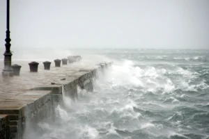 Latest Croatia weather forecast showing strong bura and large waves along the Croatian coast