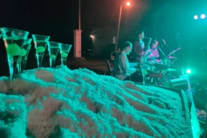 Wine and live music at the Ston Salt Festival